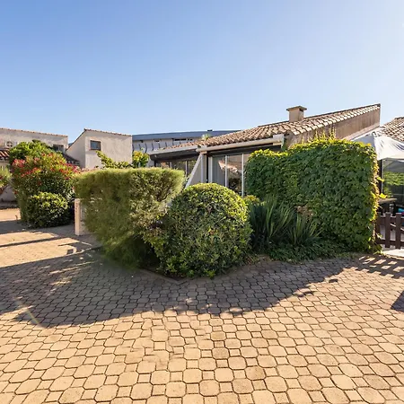 Soho Village Agde Exterior photo
